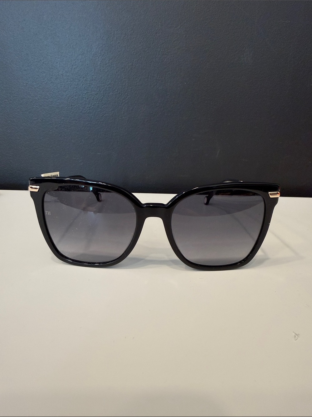 Tommy Hilfiger Black Frame Sunglasses with Gradient Gray Lenses